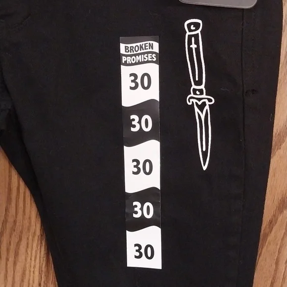 Broken‎ Promises By Zumiez NWT Unisex Size 30 Black White Denim Jeans Slim Fit - Picture 11 of 16